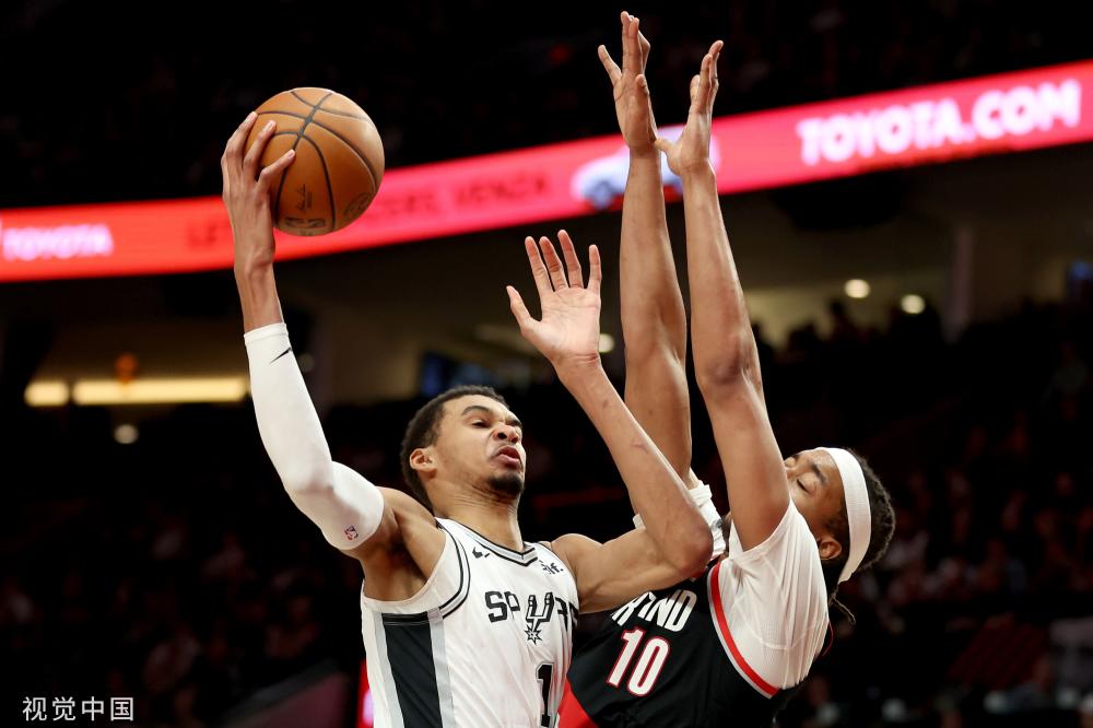 仅展现了两 仅展现了两