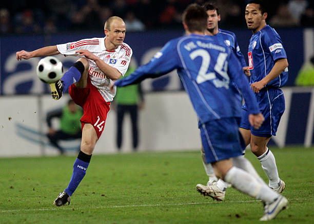 座无虚席 座无虚席